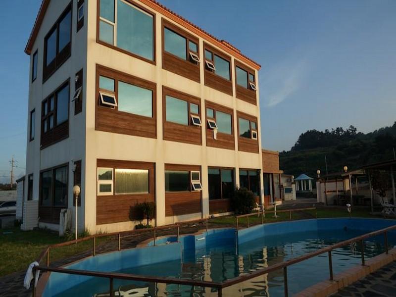 Park Beach Hotel Jeju Exterior photo