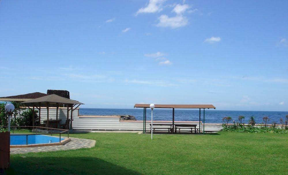 Park Beach Hotel Jeju Exterior photo